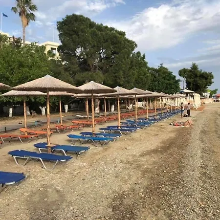 Hotel Avra